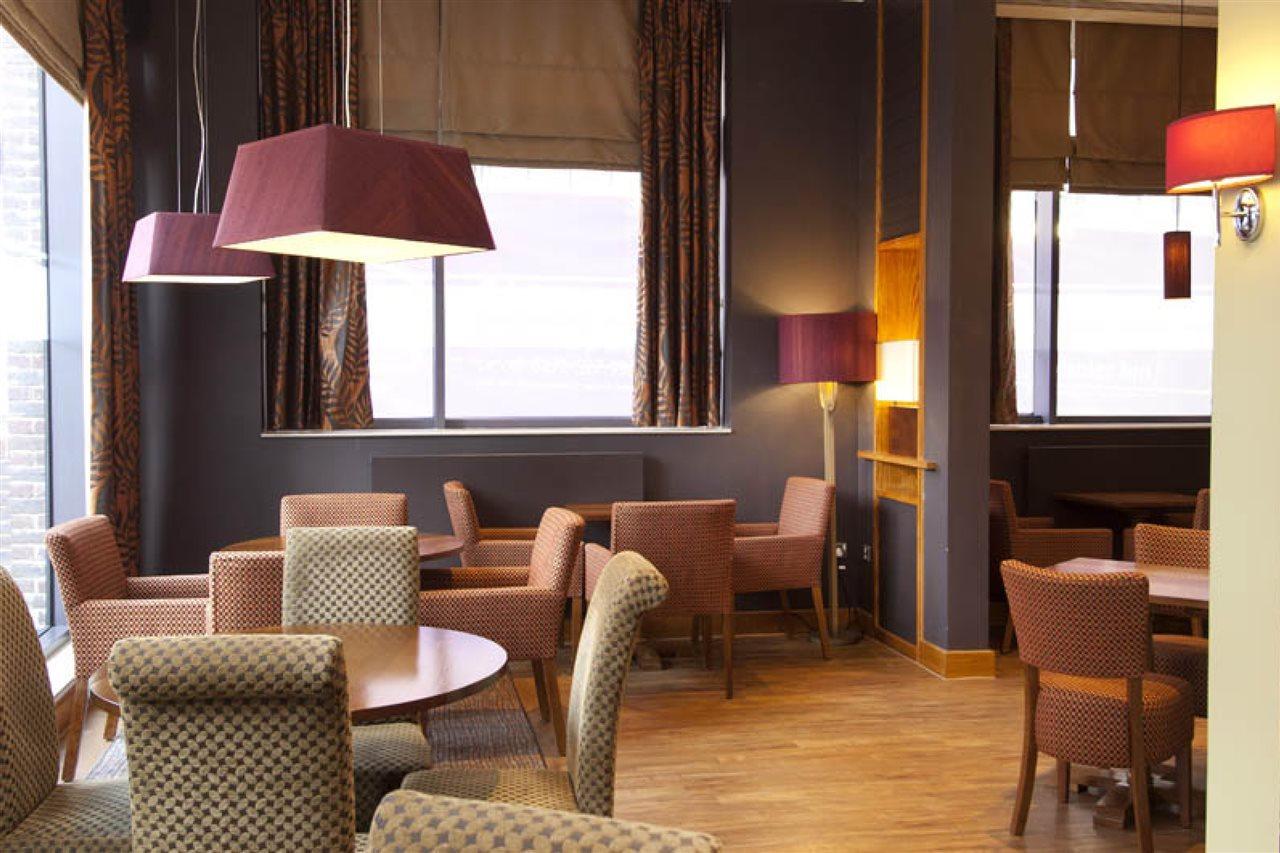 Premier Inn London City Exterior foto